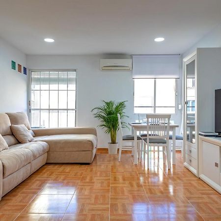 Charming 2 Bedroom Apartment At Triana Center By Oui Seville Luaran gambar