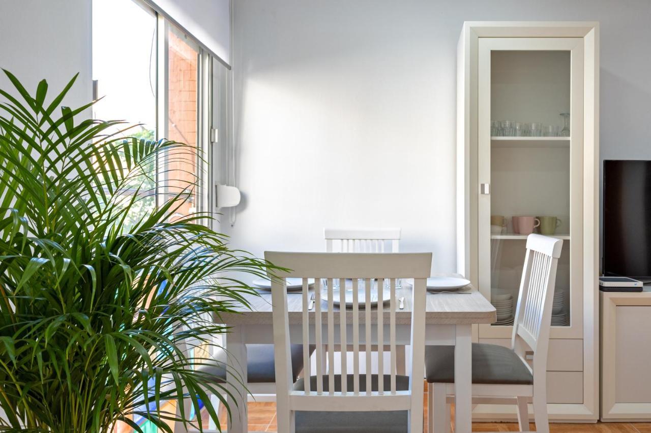 Charming 2 Bedroom Apartment At Triana Center By Oui Seville Luaran gambar