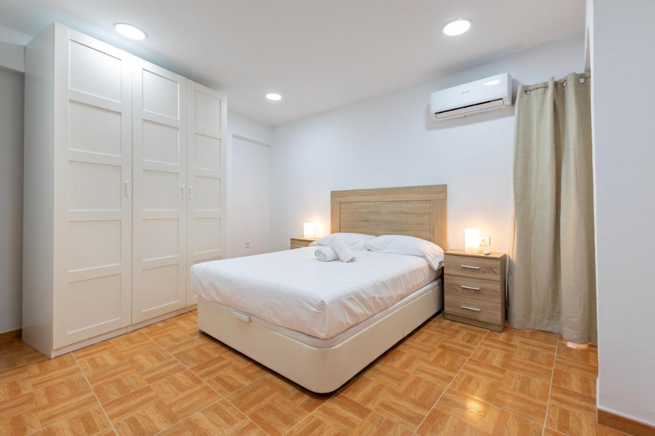 Charming 2 Bedroom Apartment At Triana Center By Oui Seville Luaran gambar