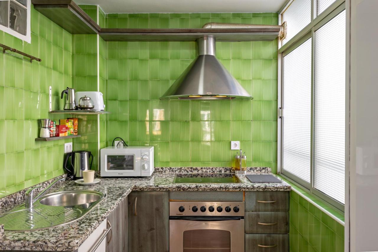 Charming 2 Bedroom Apartment At Triana Center By Oui Seville Luaran gambar